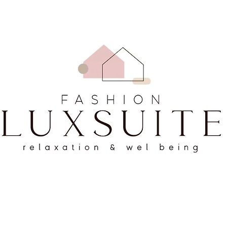 Lux Suite Таранто Екстериор снимка