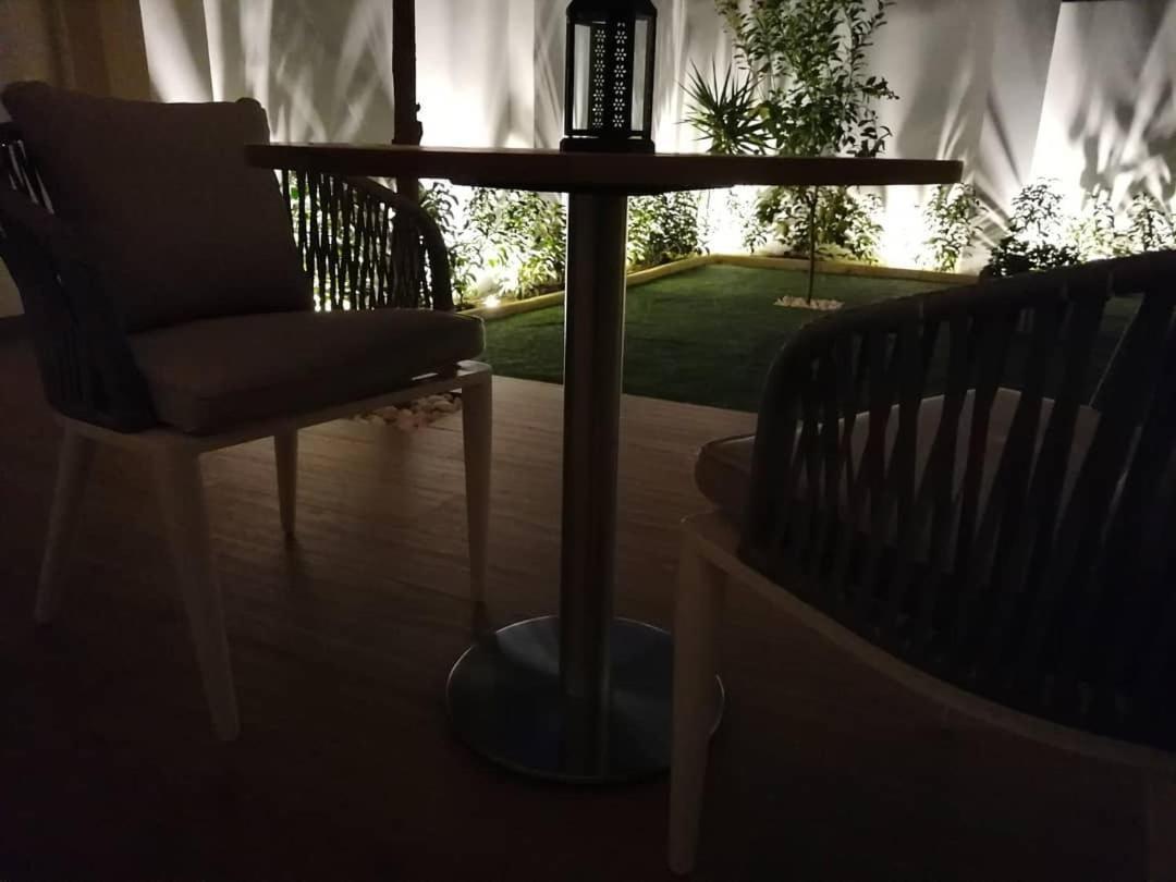 Lux Suite Таранто Екстериор снимка