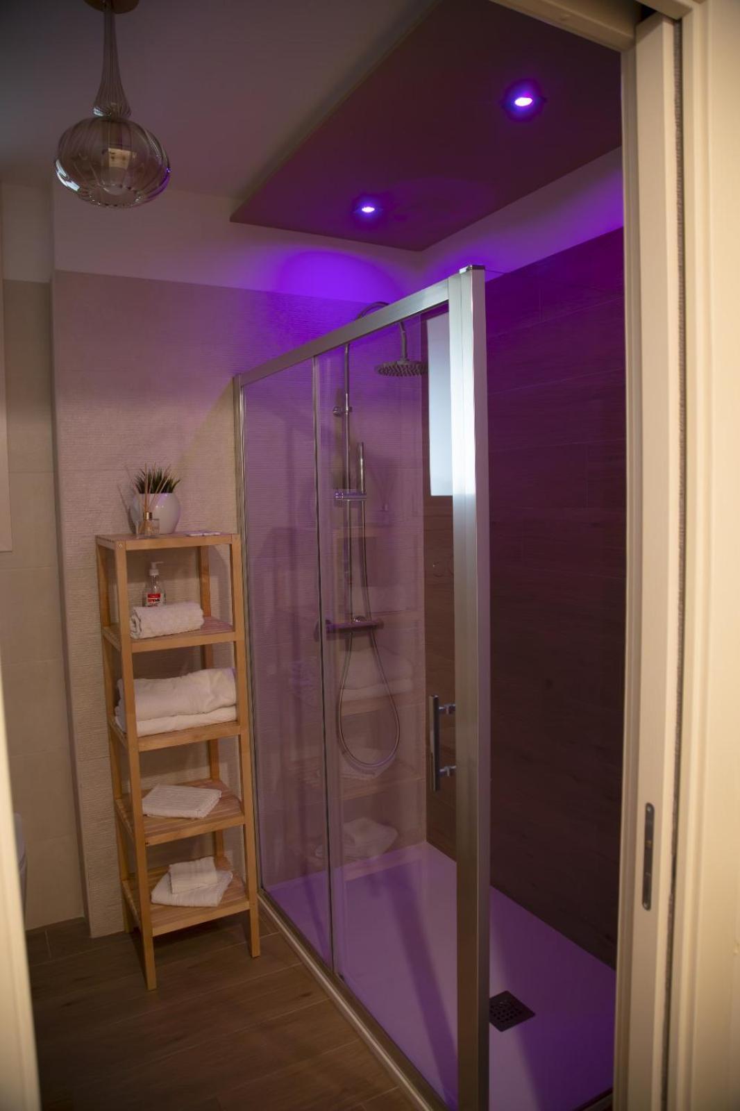 Lux Suite Таранто Екстериор снимка